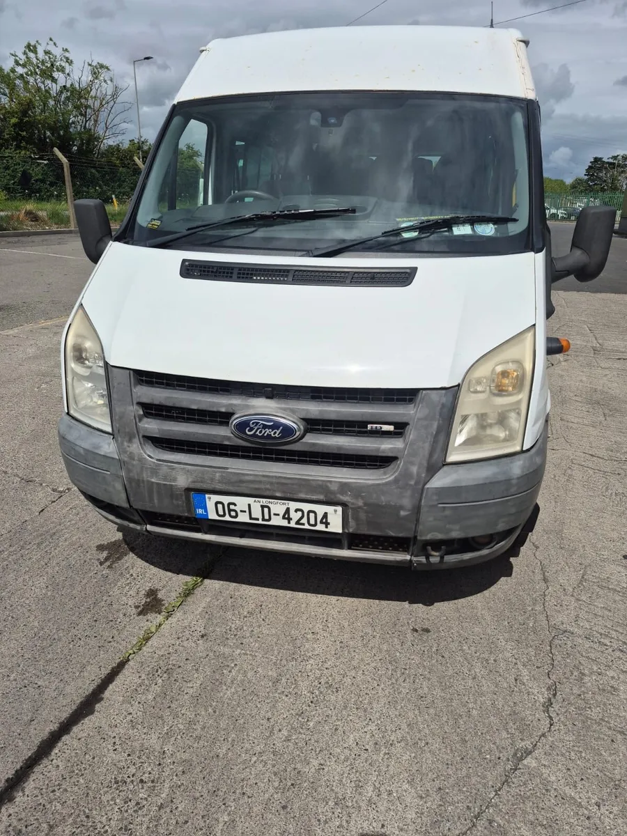 Ford Transit 17 seater minibus 2006 - Image 3