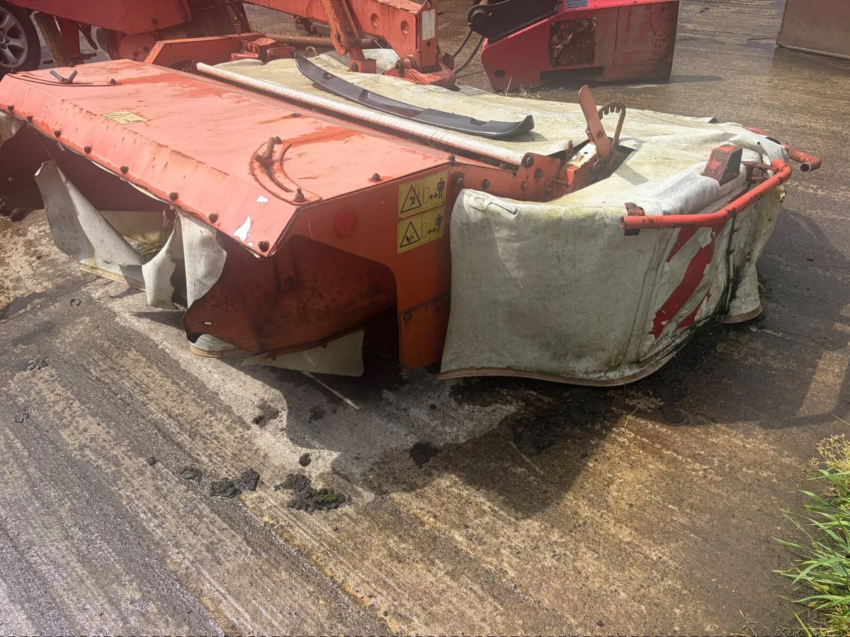 Kuhn fc243 8’mower - Image 4
