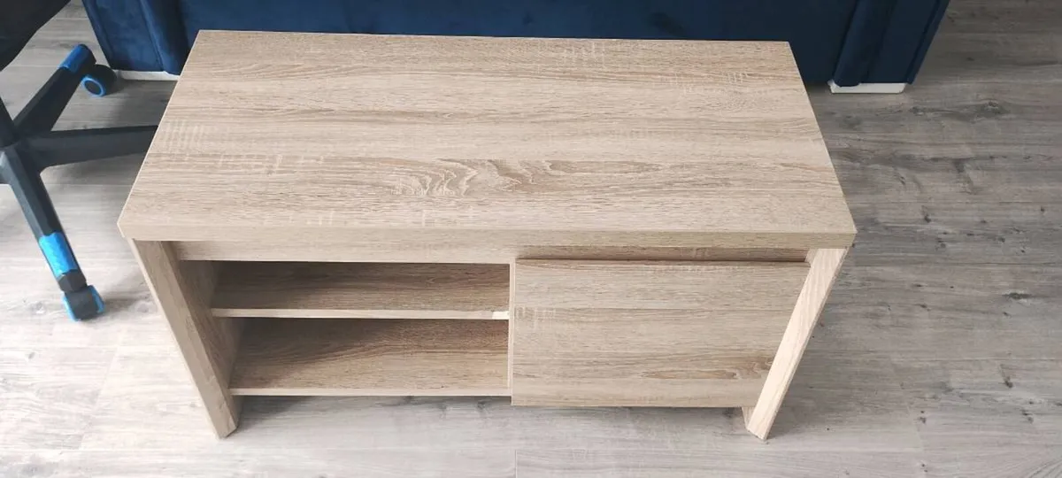 Tv stand - Image 1