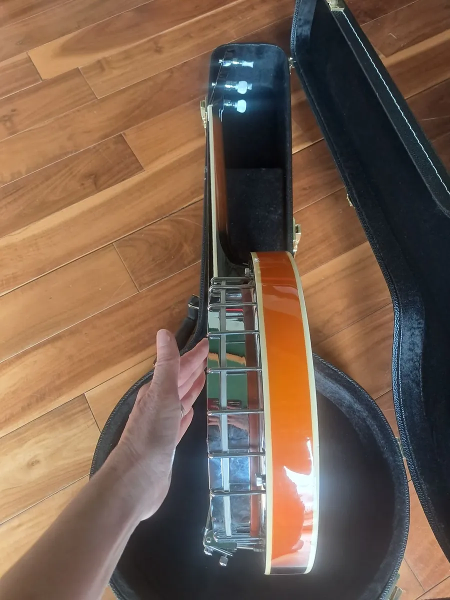Banjo 4 string Tennessee & case - Image 4