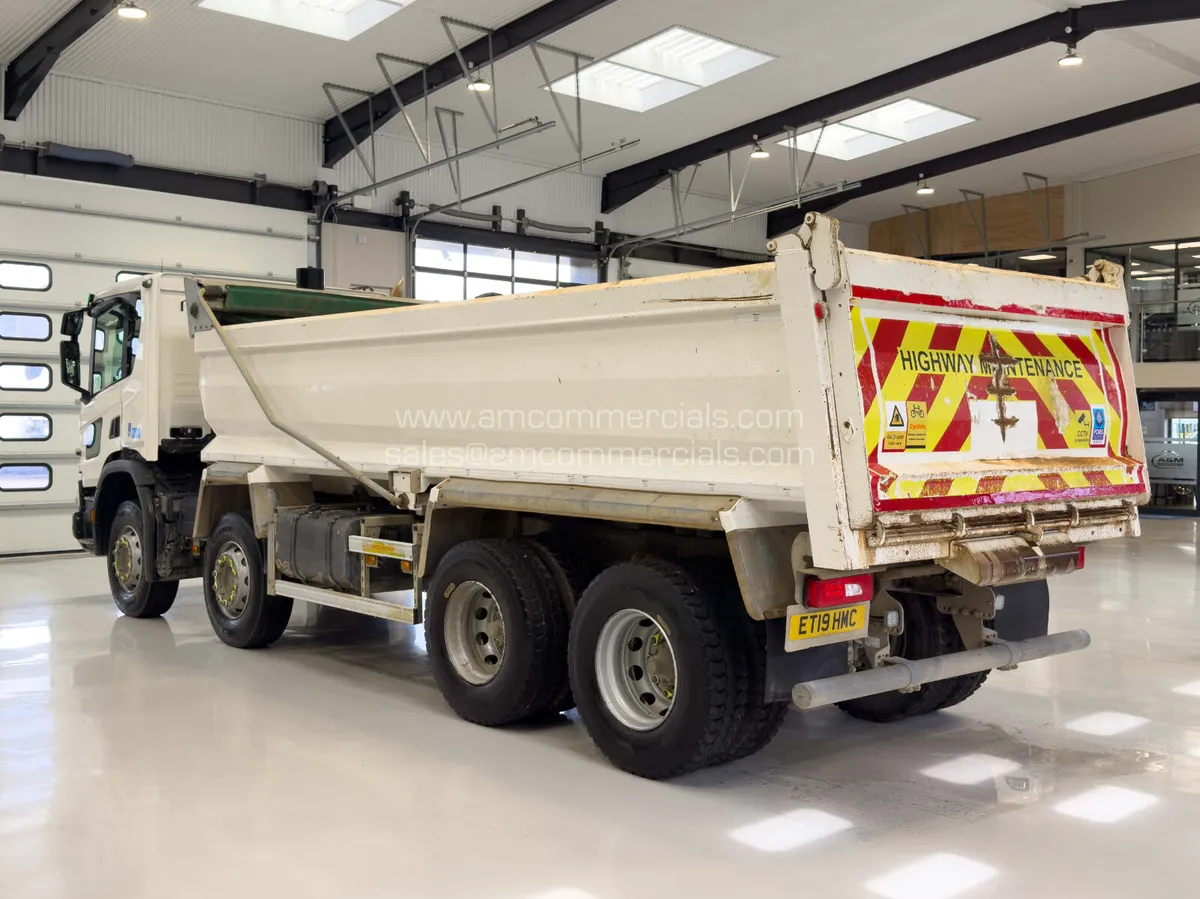 2019 (19) Scania P370 XT 8x4 Steel Tipper - Image 4