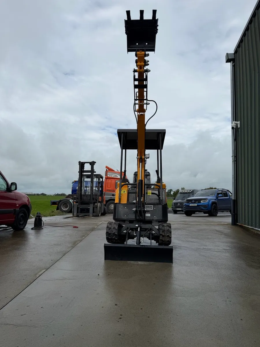 🚜🔥 MIVA VA15D Mini Digger - Image 4