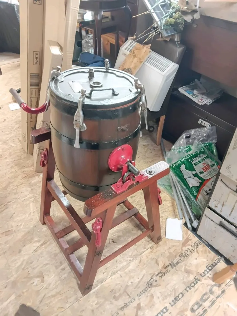 Butter barrel. - Image 2