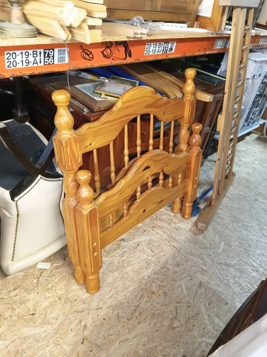 3 ft solid pine bed and mattress - Image 2