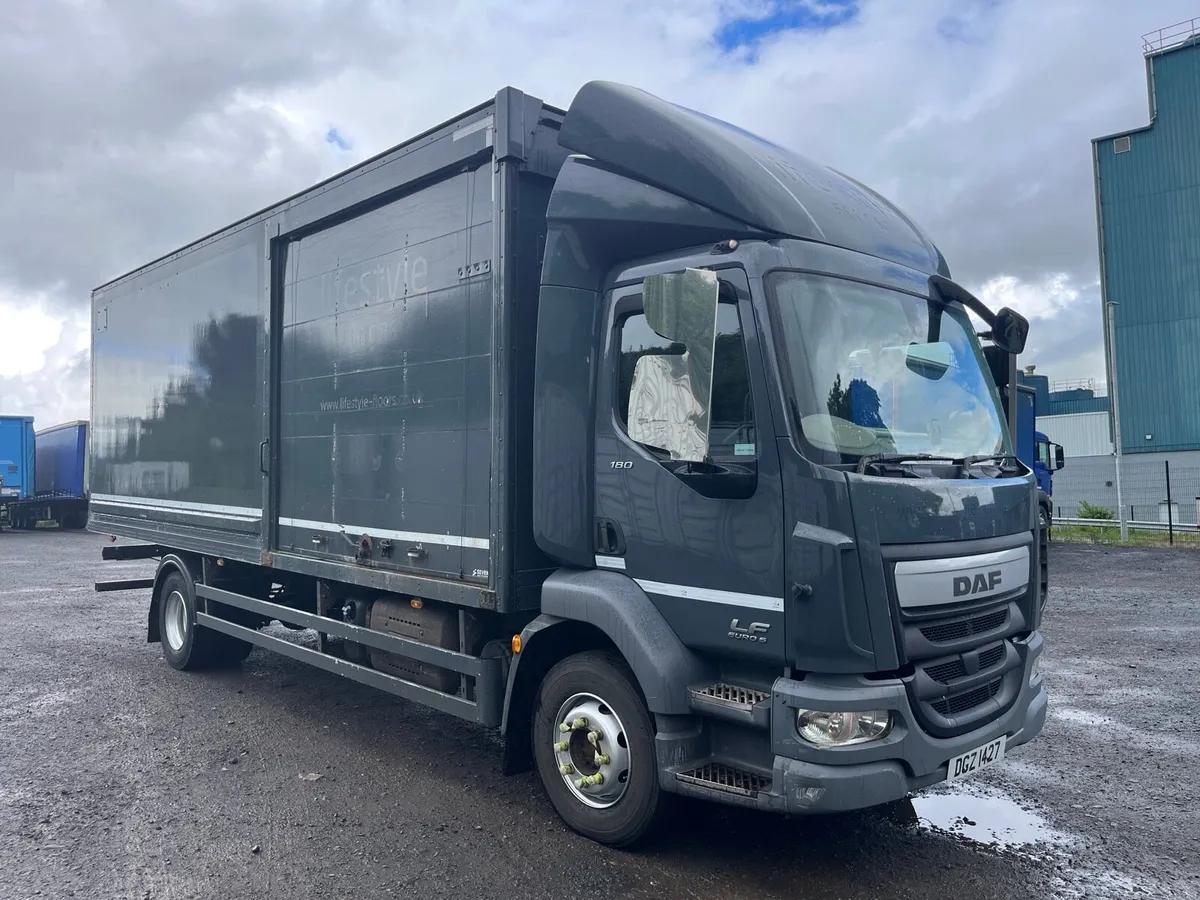2017 Daf LF 180 14 Tonne Box Van Lorry - Image 1