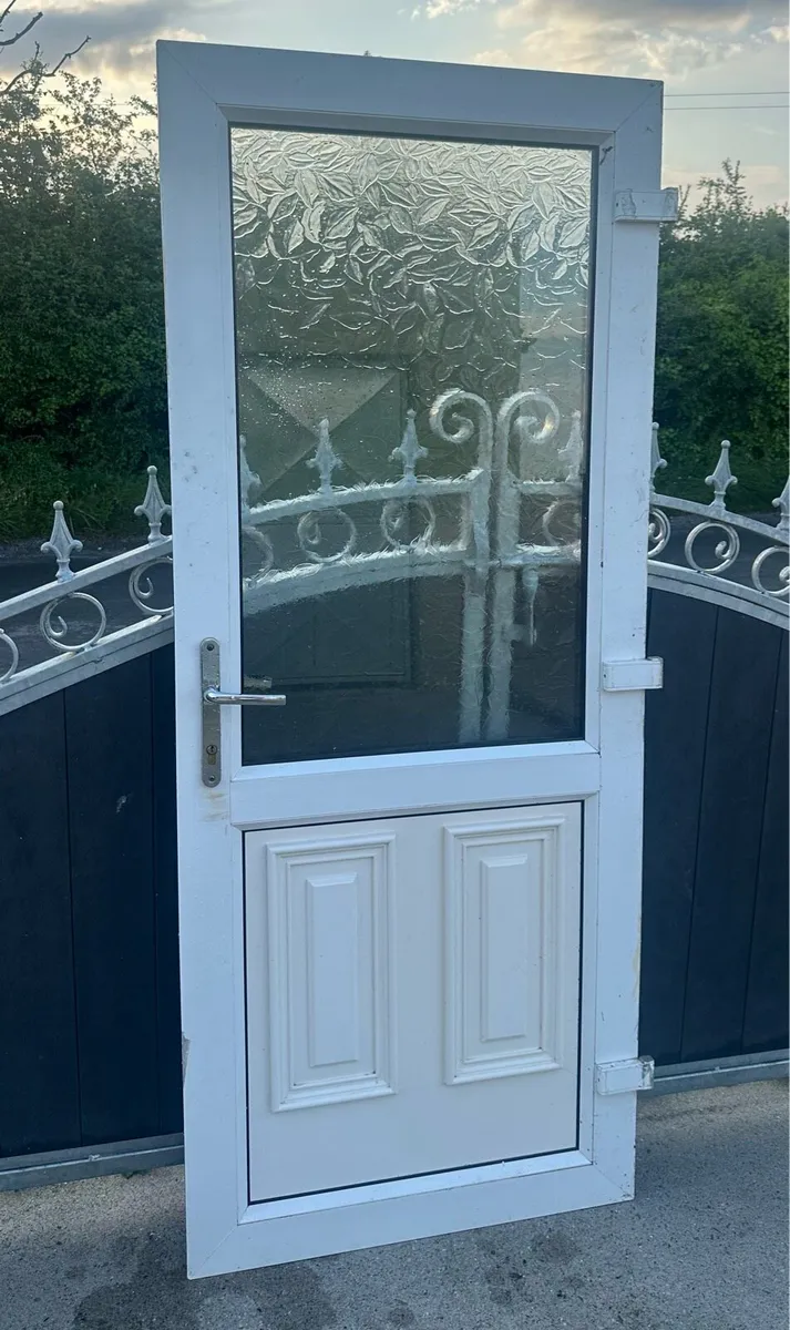 Front door and back door - Image 3