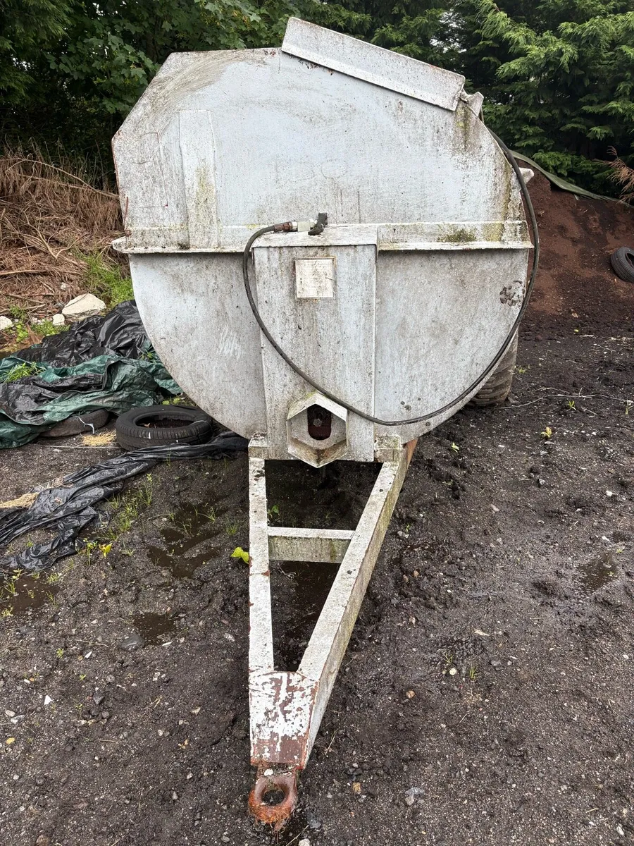 Manure spreader - Image 1