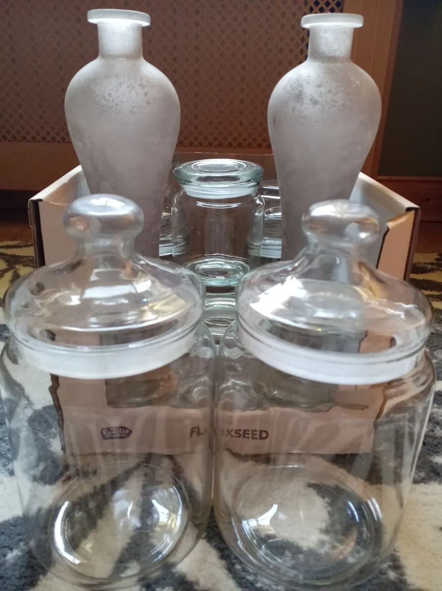Glassware - Image 1