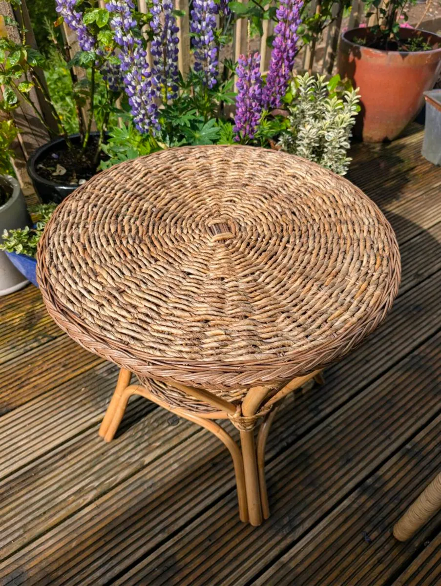 Round Garden Rattan table - Image 1