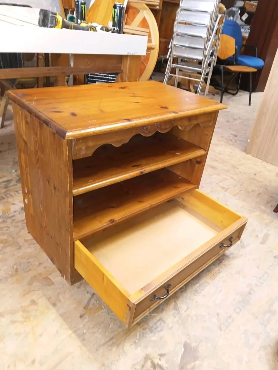 Soild pine TV unit - Image 2