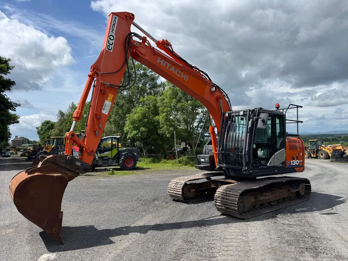 Hitachi ZX130LCN-6 Excavator - Image 1