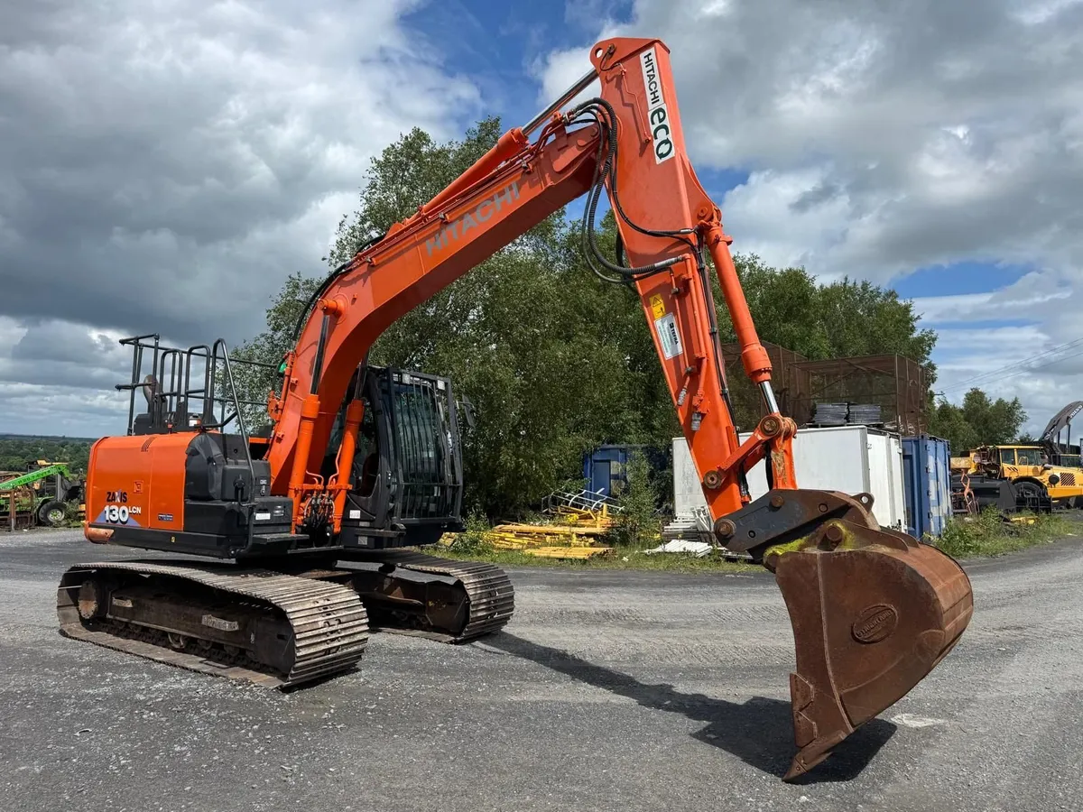 Hitachi ZX130LCN-6 Excavator - Image 4
