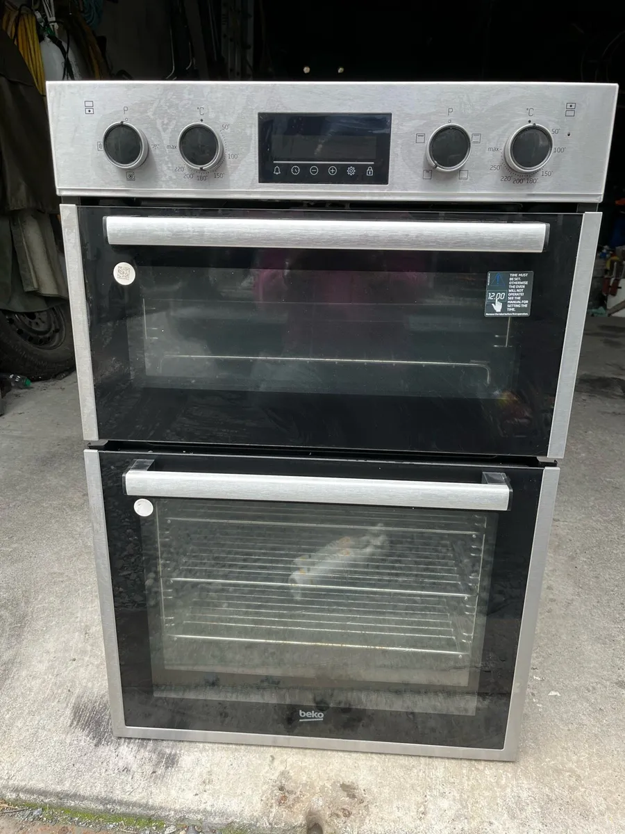 Electric oven - Image 1