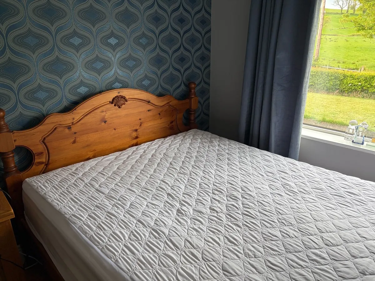 Pine Bed - Image 4