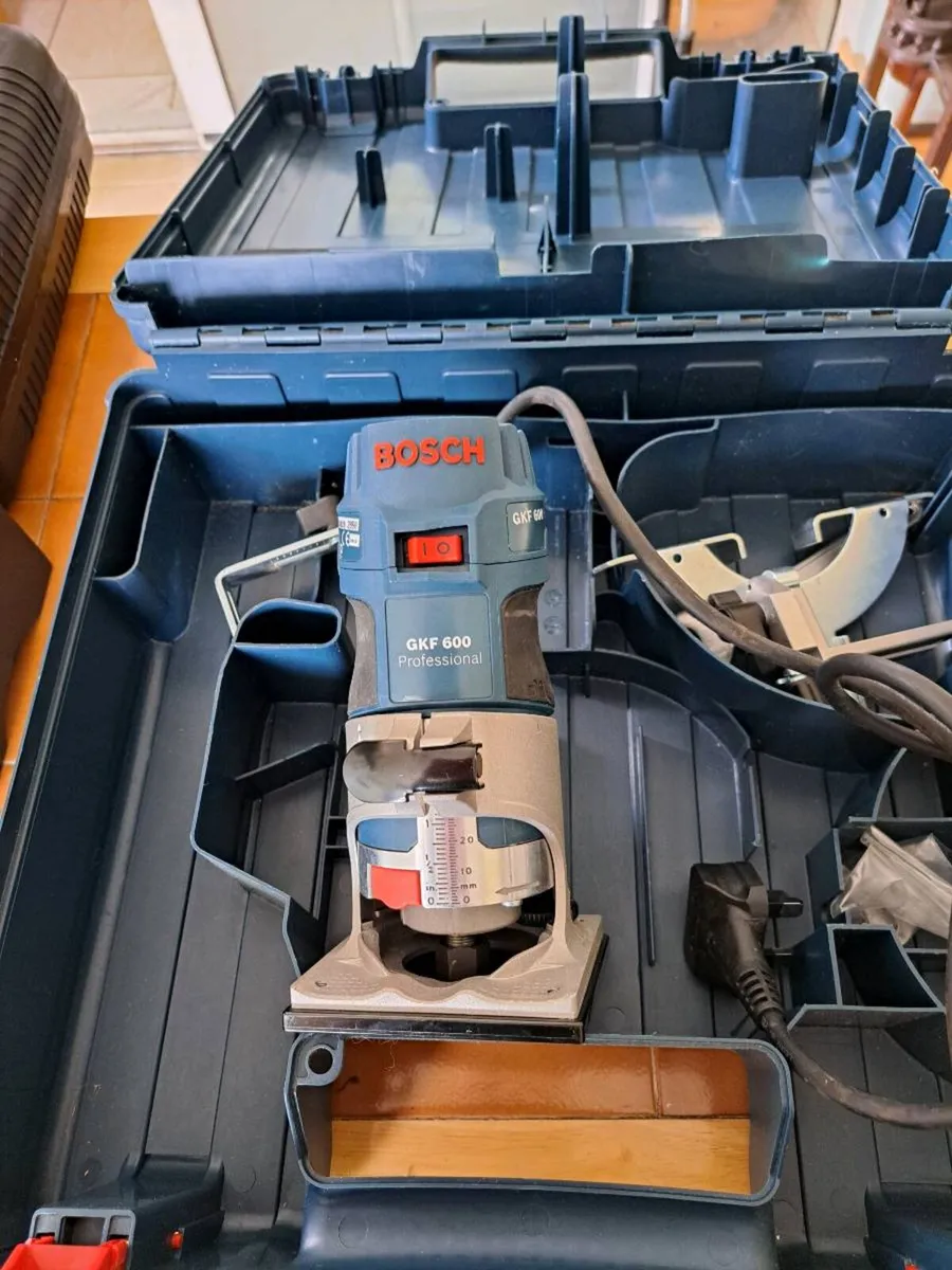 Bosch GKF 600 Professional router - Image 1