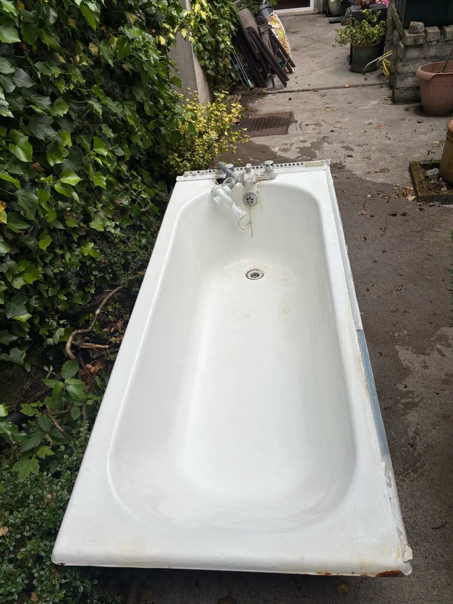Cast Iron Bath with Taps – Good Condition - Image 2