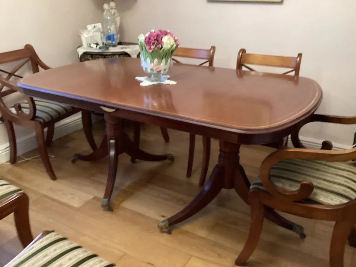 Dining table (extendable) and 6 upholstered chairs - Image 2