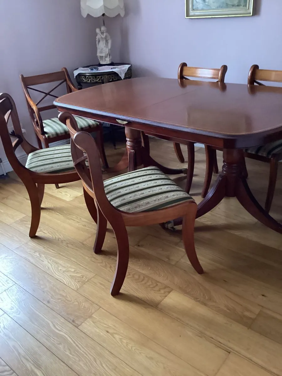 Dining table (extendable) and 6 upholstered chairs - Image 3
