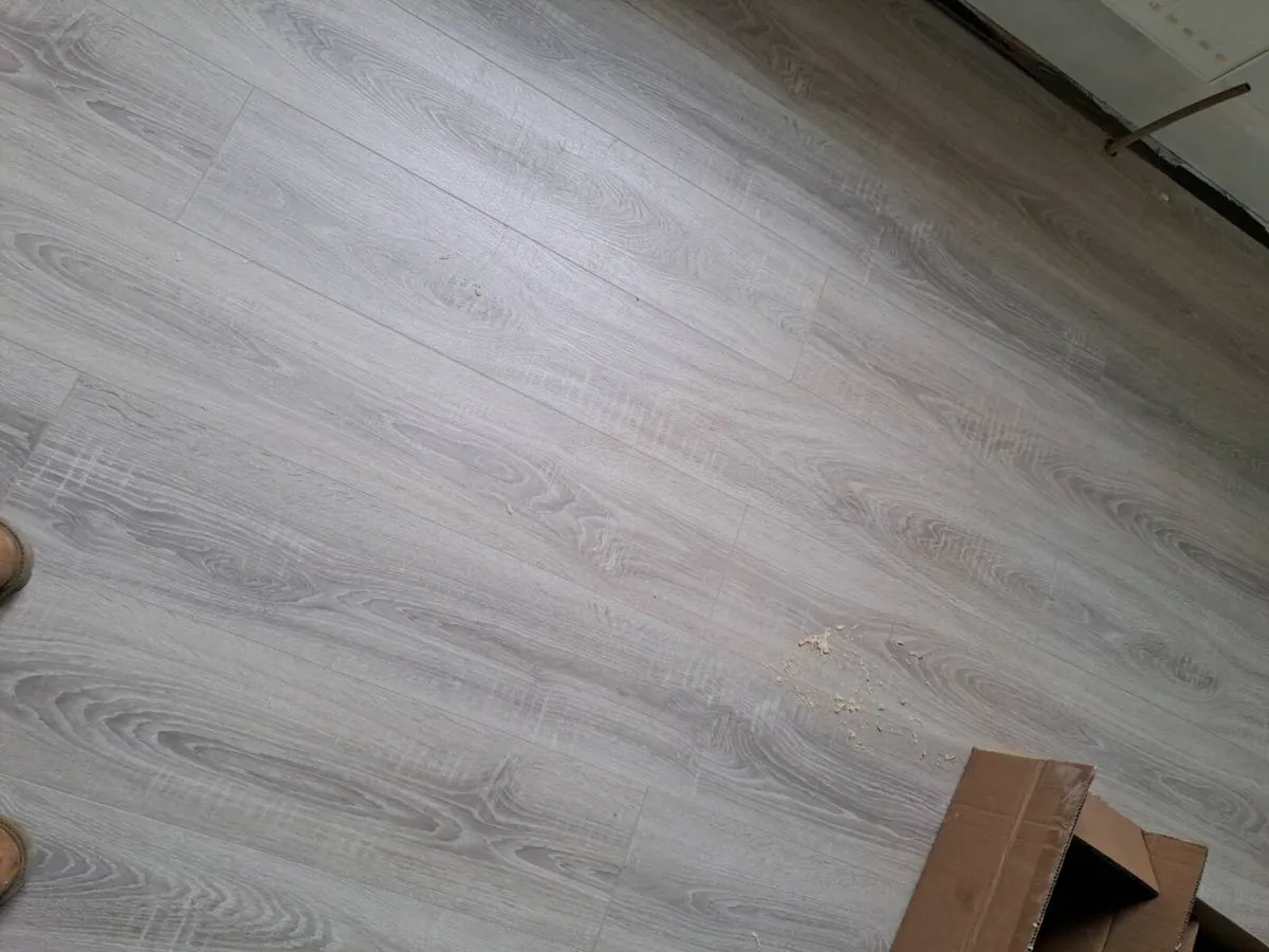 Laminate flooring - Image 2