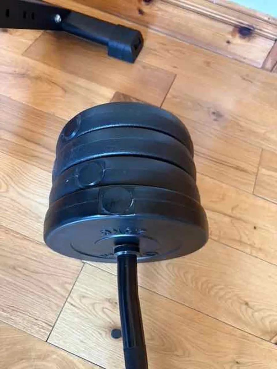 EZ curl barbell with 2 dumbbells and plates - Image 2