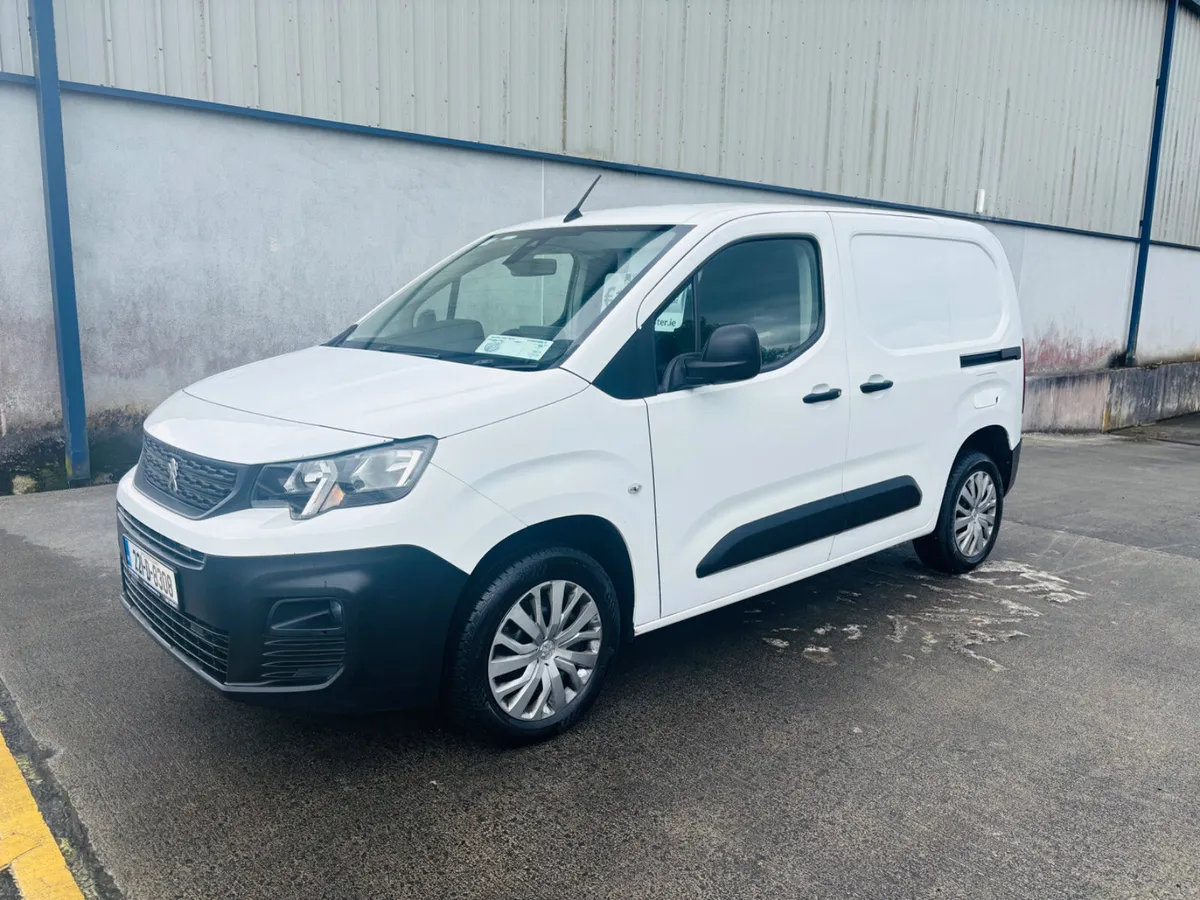 2022 Peugeot Partner 1.5 100bhp €11,450 + VAT - Image 1