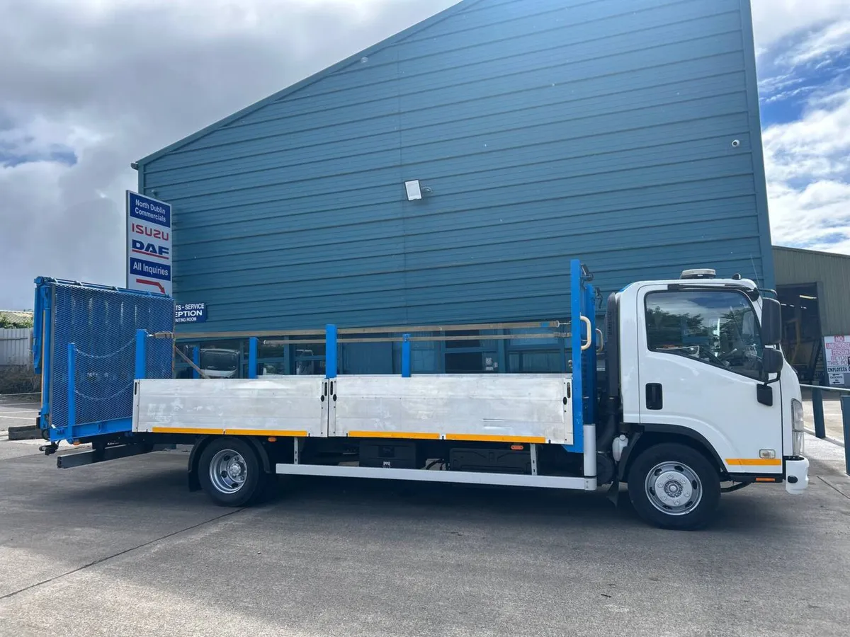 2019 ISUZU NPR 7.5TON - Image 3