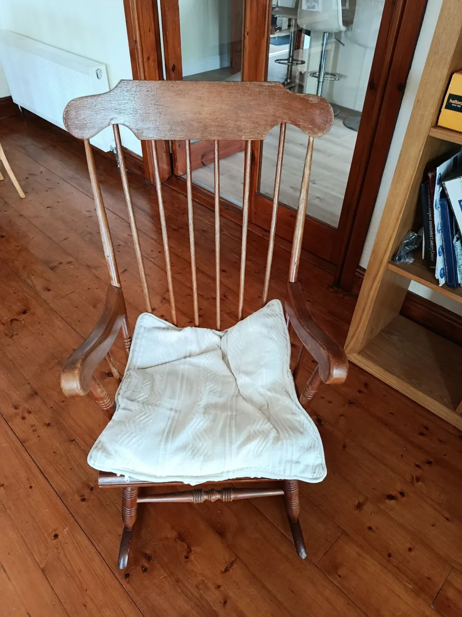 Rocking chair