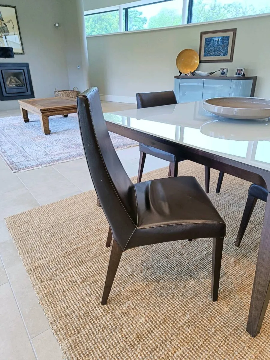 Calligaris Dining table  - 4 chairs and side table - Image 3