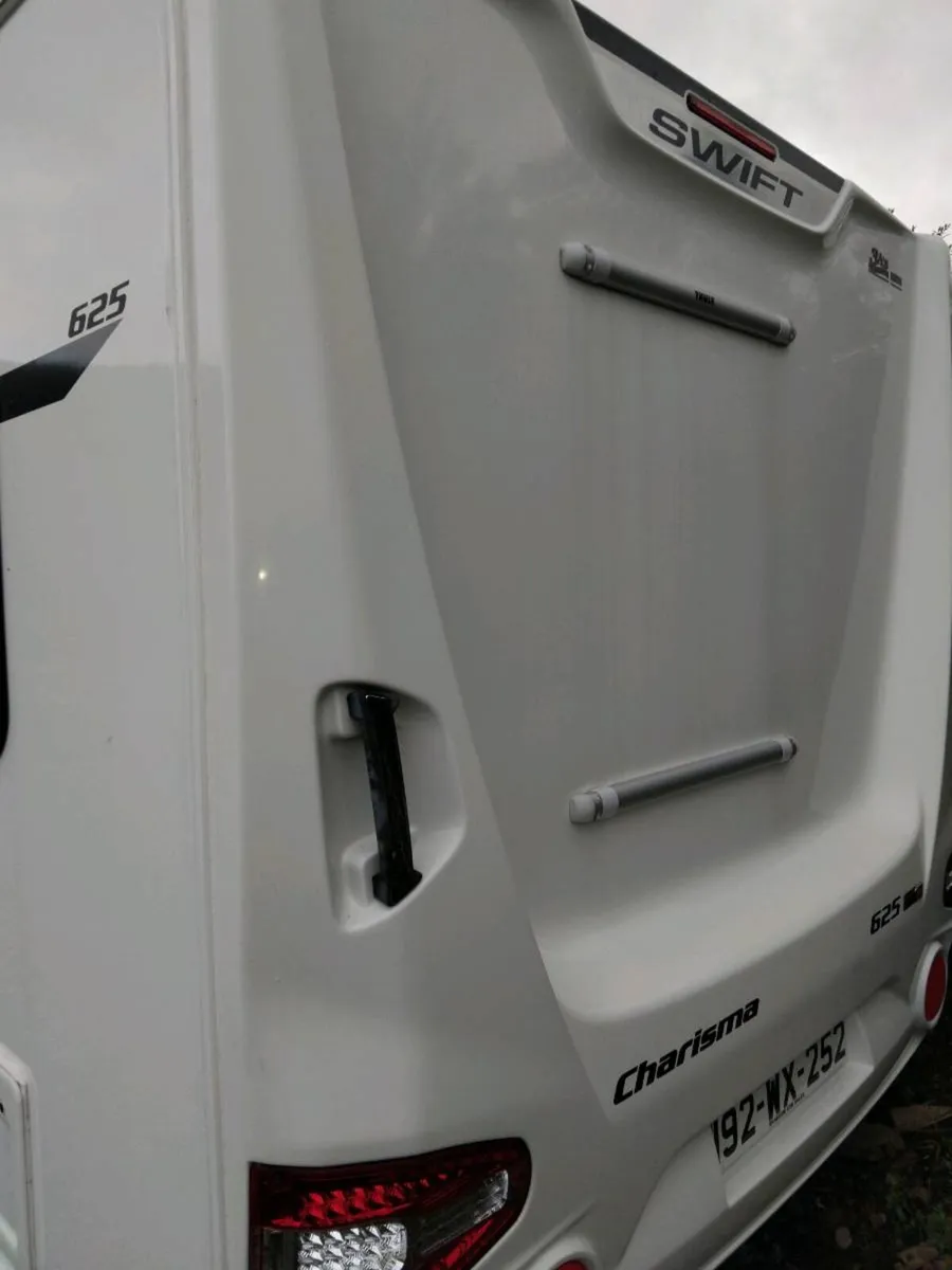 Caravans - Image 4
