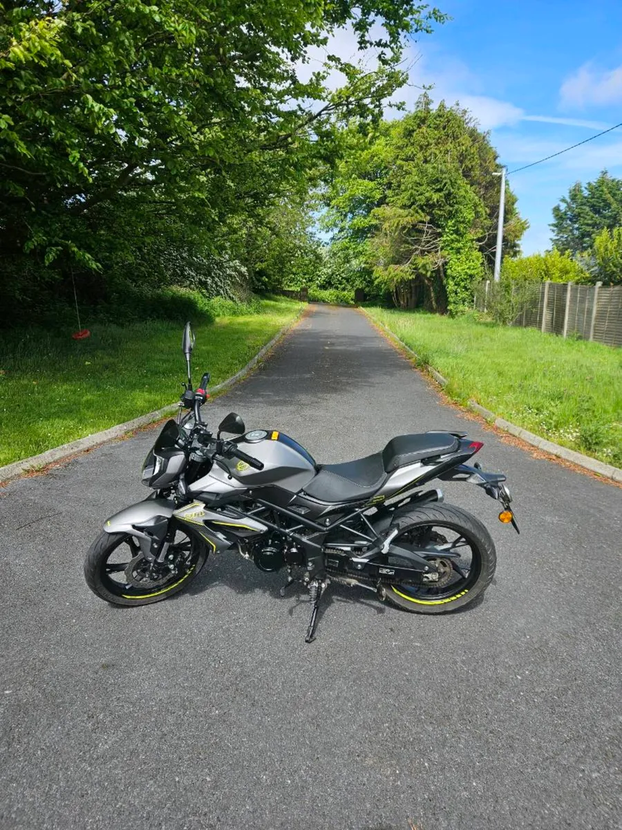 Benelli BN 125 - Image 1