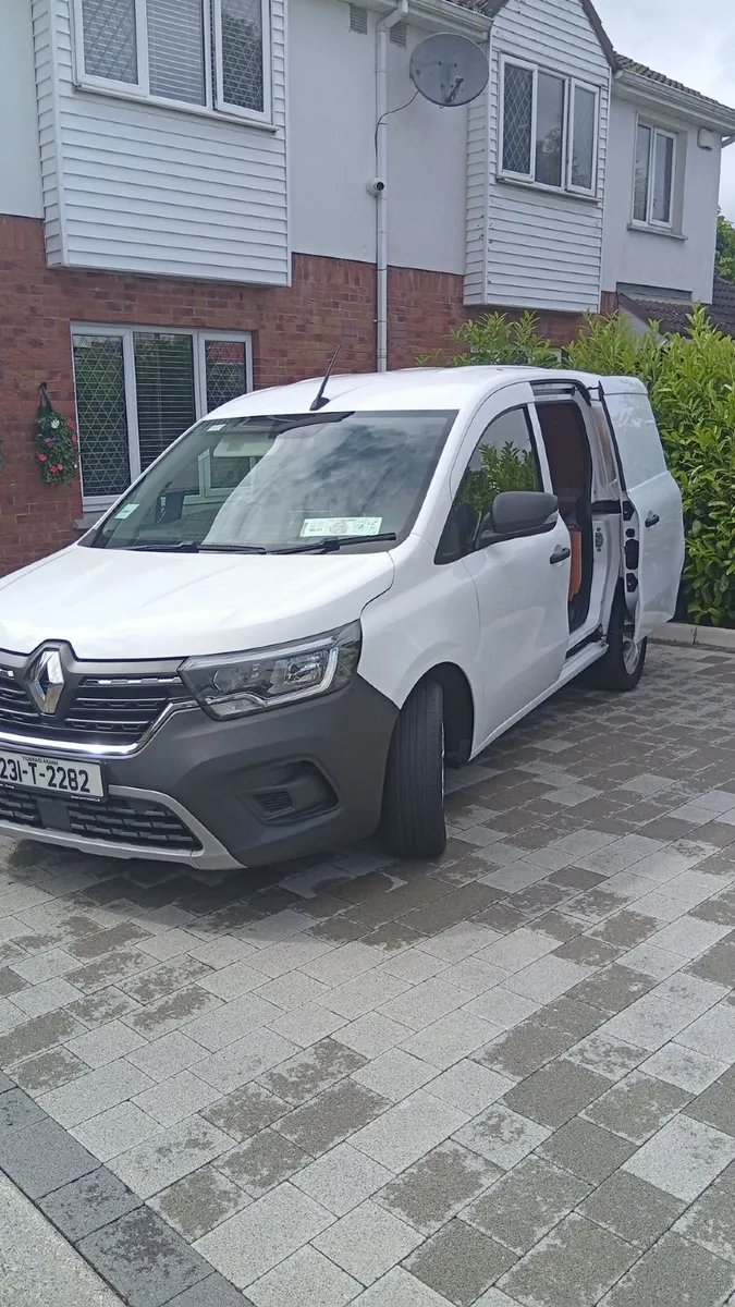 Renault Kangoo 2023 - Image 2