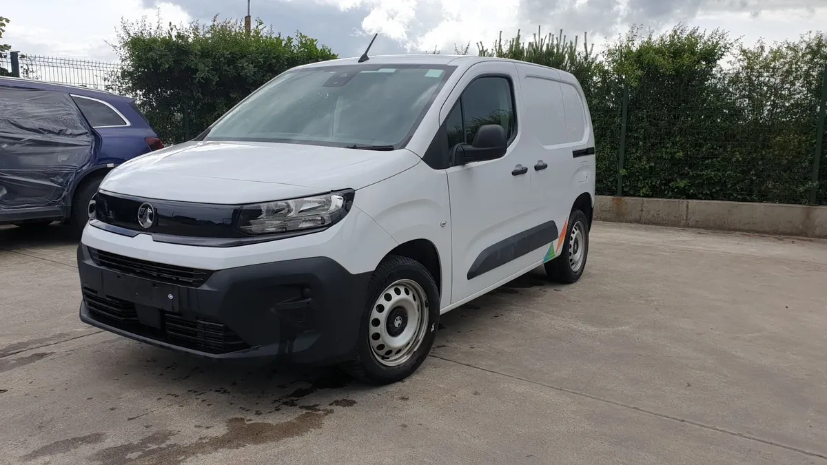 *For parts* Opel Combo, 1.5 dsl 6 speed (2024) - Image 1