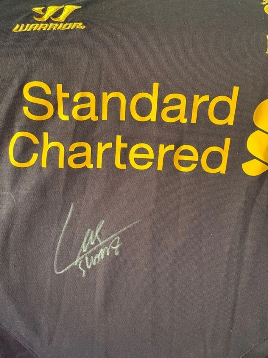 Luis Suarez signed Liverpool jersey - Image 2