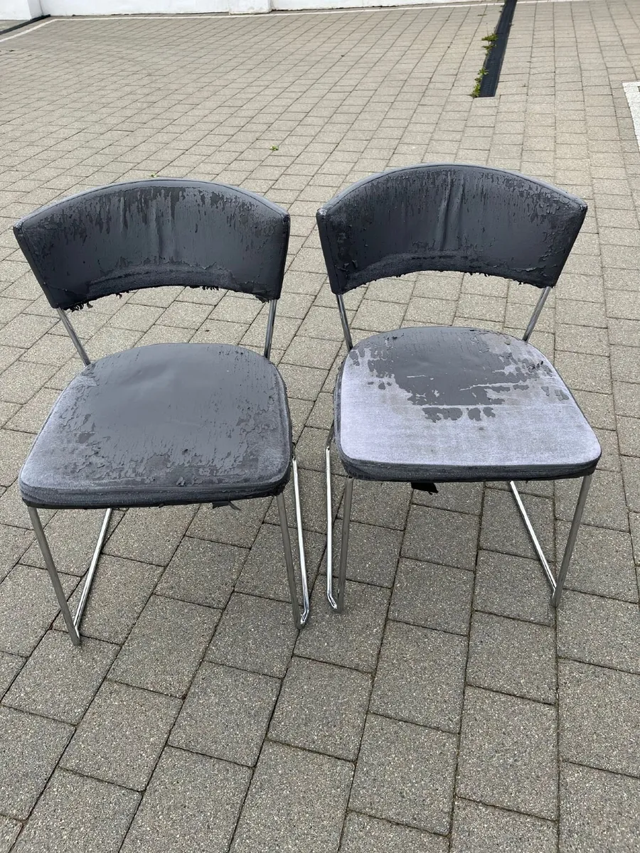 Chairs - Steel - Image 1