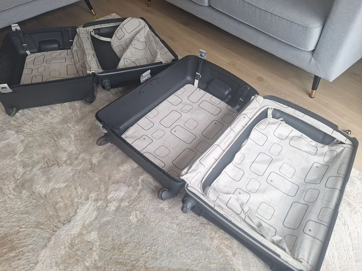 Samsonite Suitcases - Image 2