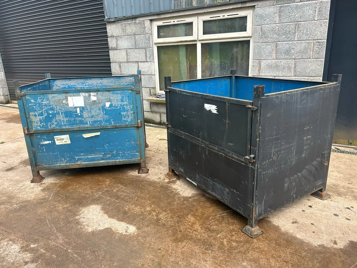 Steel pallet bins bargain €175 - Image 1