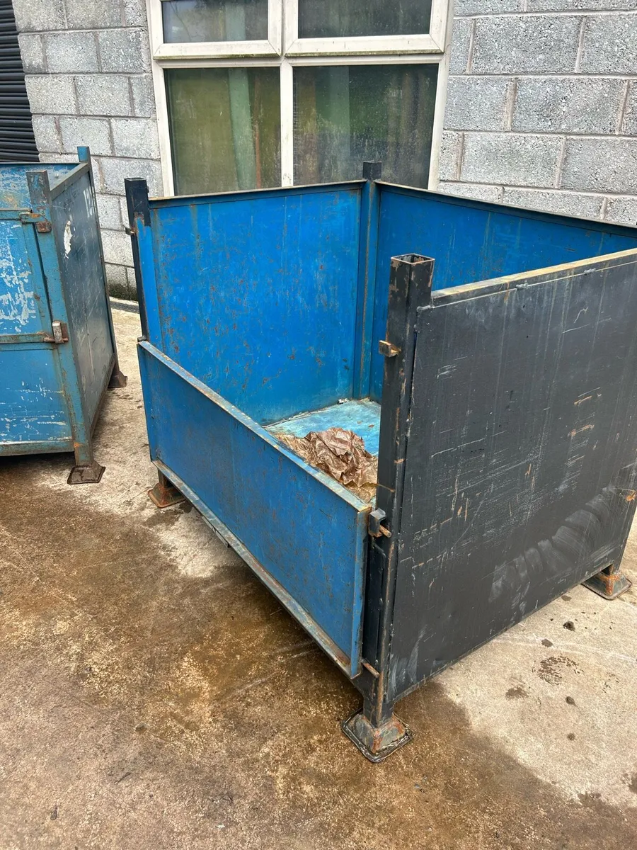 Steel pallet bins bargain €175 - Image 3