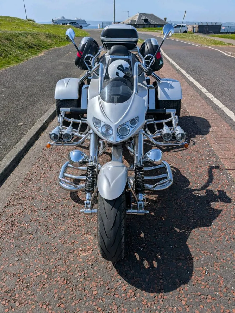 Motorcycle trike - Image 1