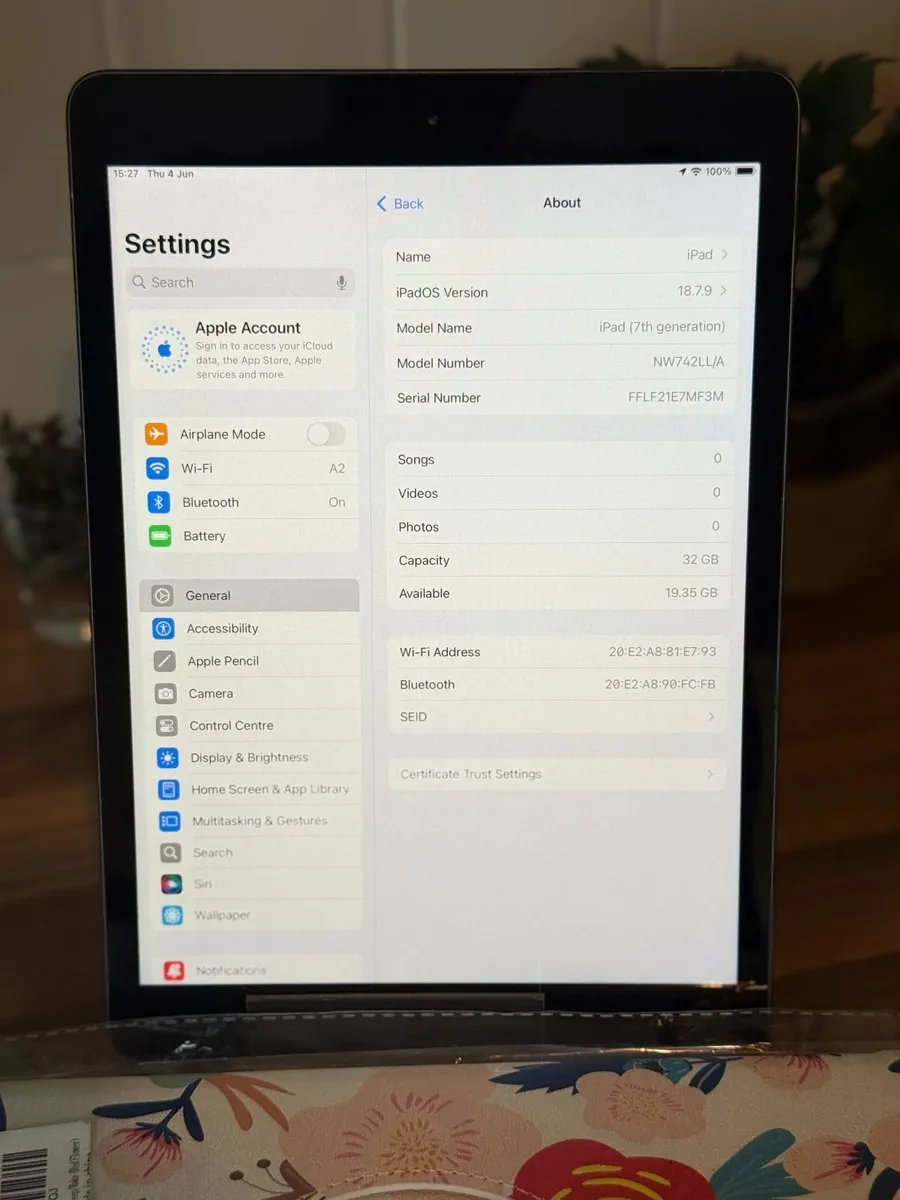 iPad 7th 32GB 10.2" Wi-Fi - Image 2
