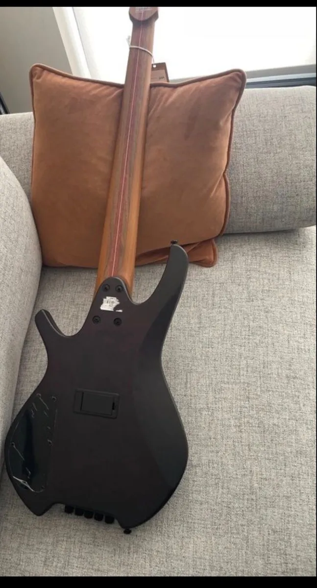 Cort Space 5 Bass guitar - Image 2