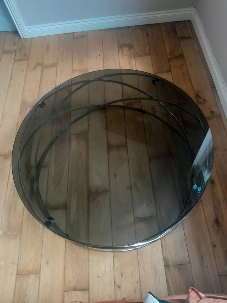 Italian Leather Sofa/Beautiful coffee table - Image 2