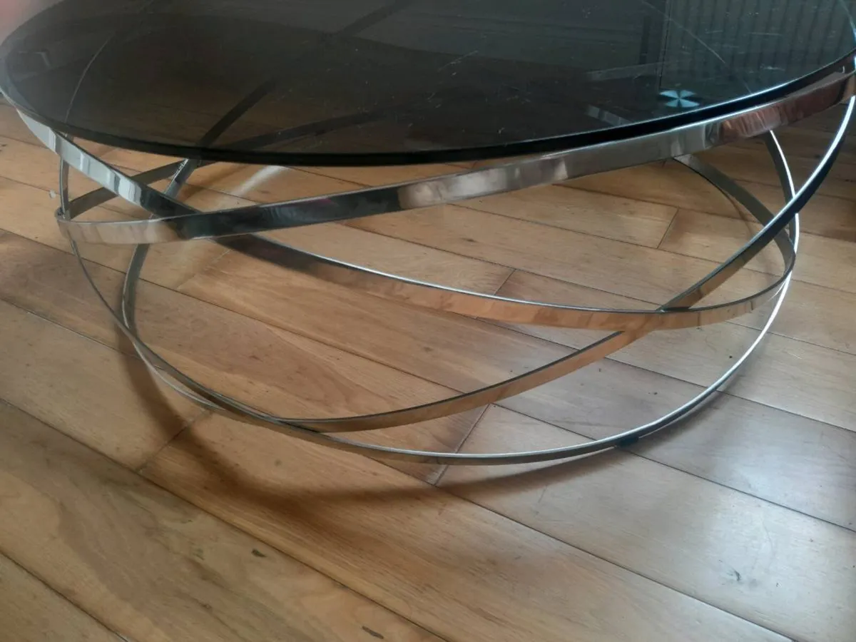 Italian Leather Sofa/Beautiful coffee table - Image 3
