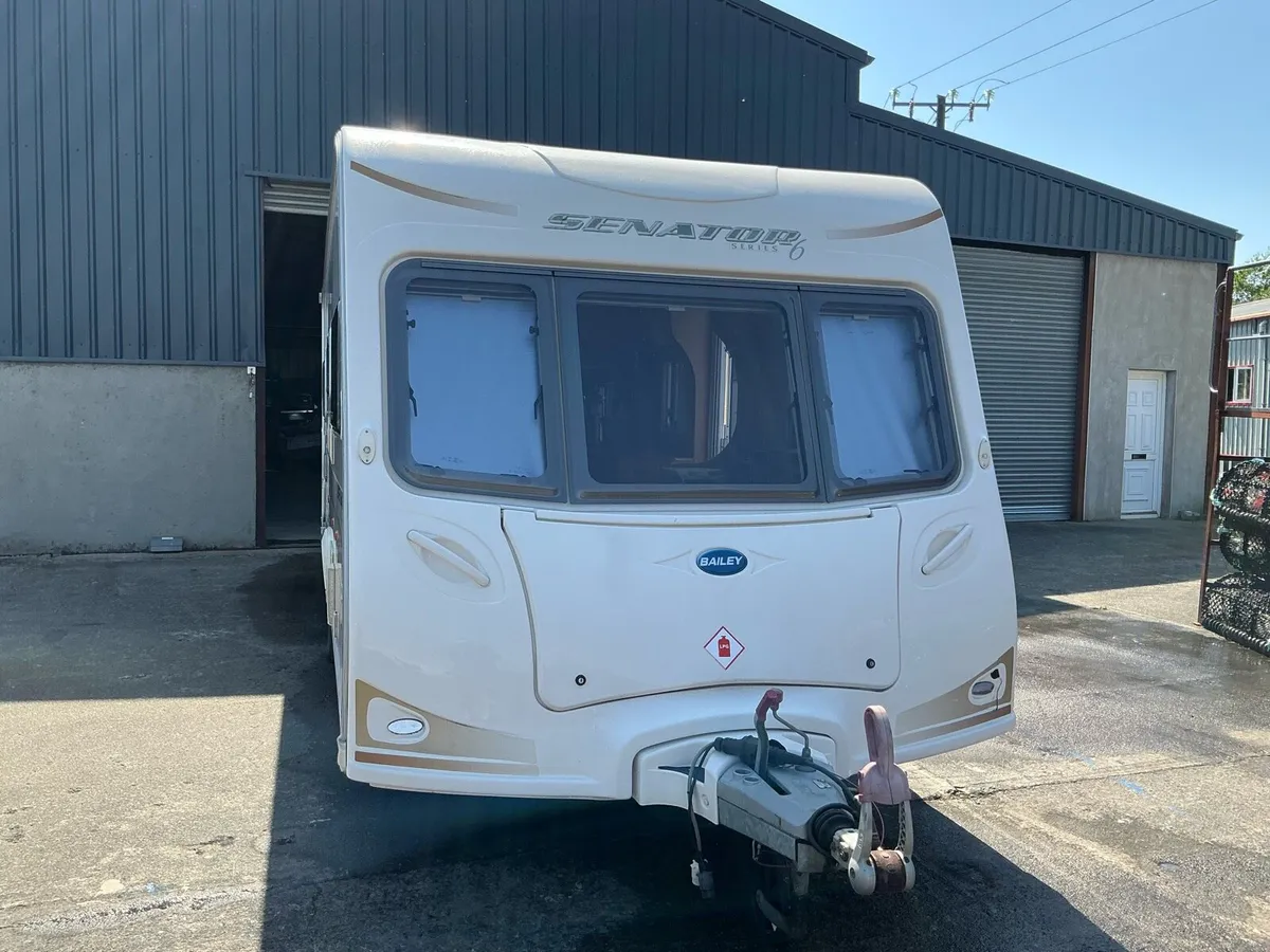Caravan - Image 1