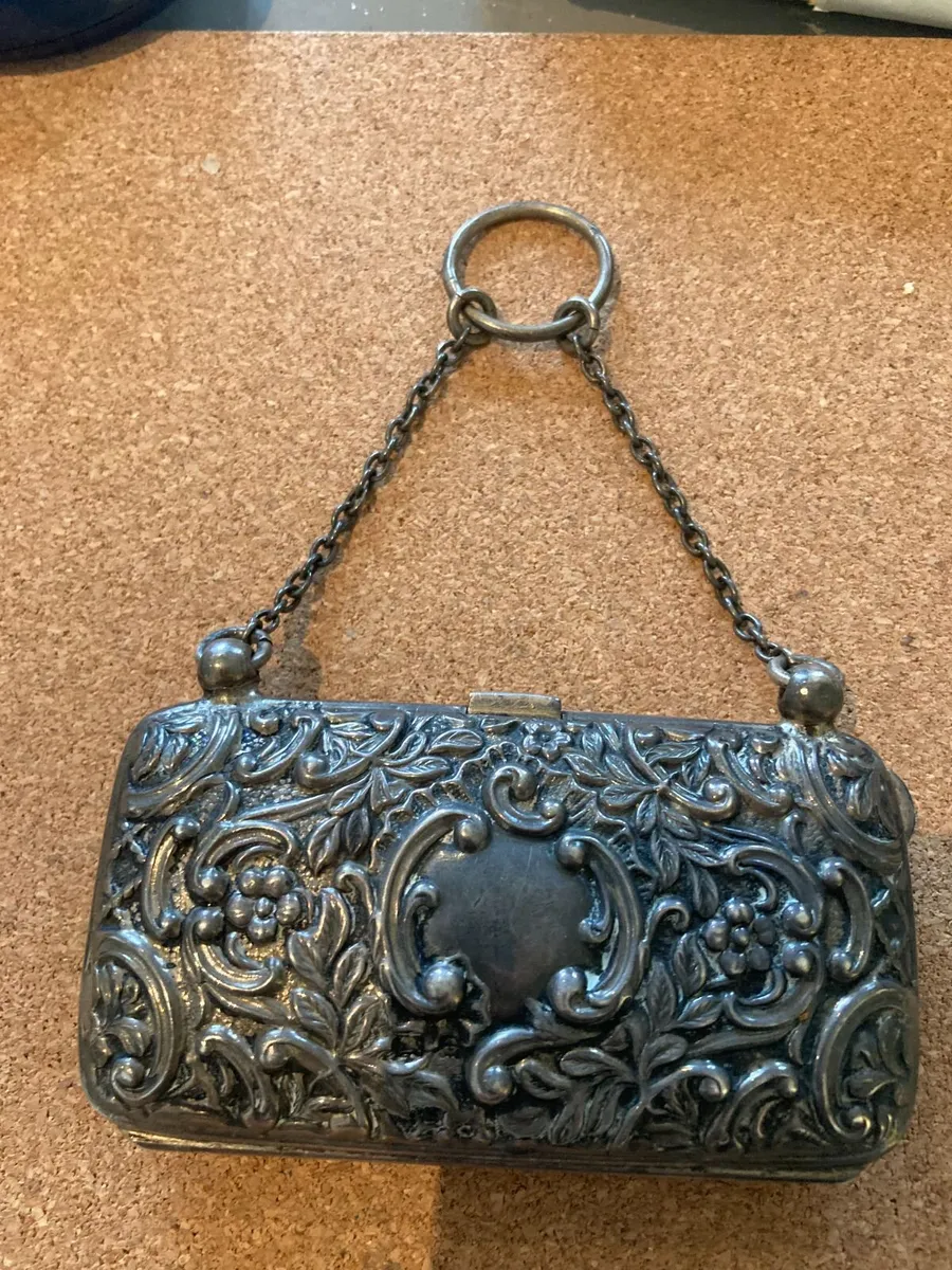Antique Silver Finger Purse - Image 2