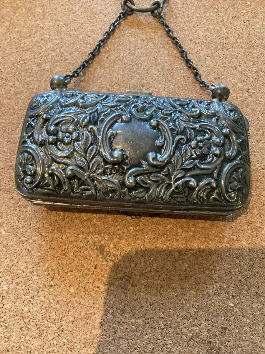 Antique Silver Finger Purse - Image 1