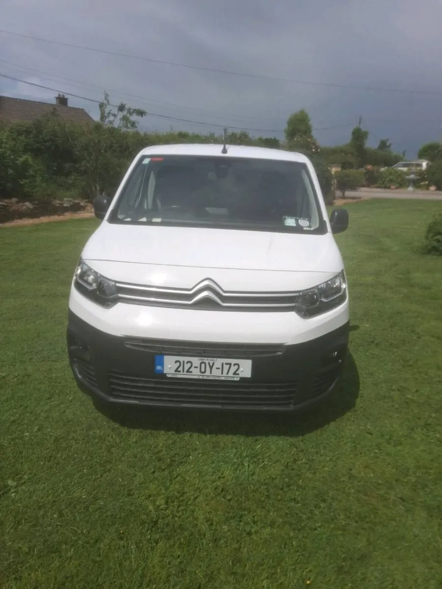 212 berlingo van - Image 3
