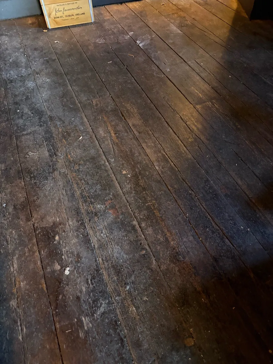 Reclaimed timber - Image 1
