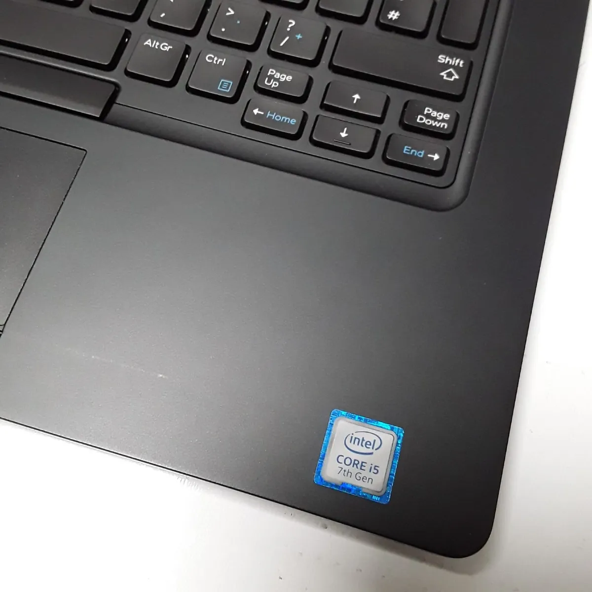 Dell Latitude 5480 | Intel Core i5-7440HQ | 16GB - Image 1