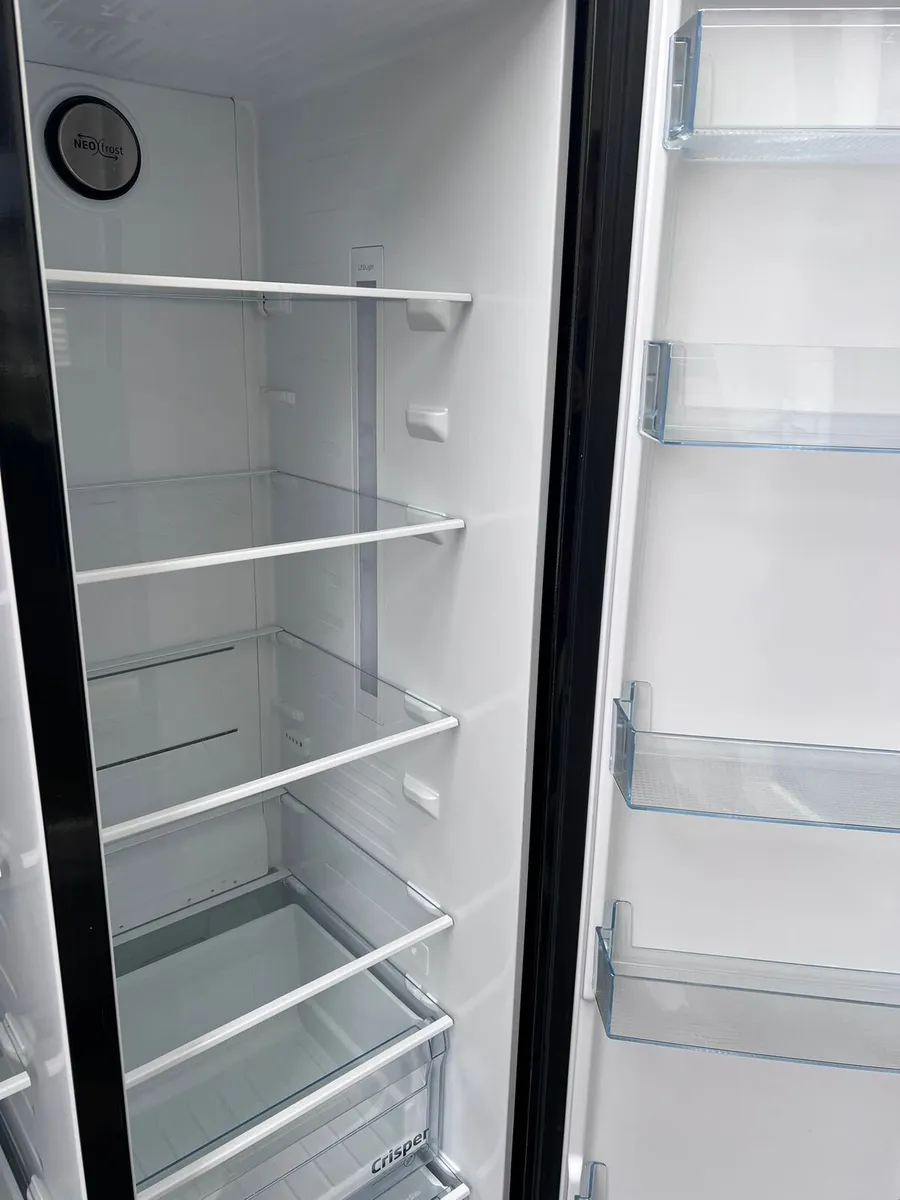 Beko Pro HarvestFresh American Style Fridge Freeze - Image 4