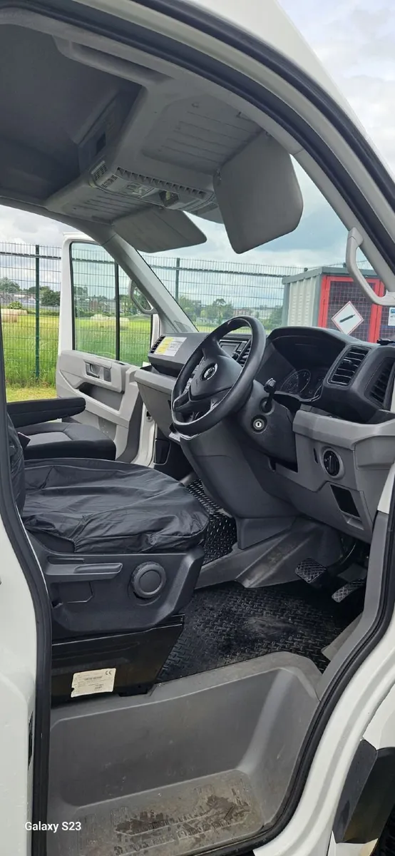 Volkswagen Crafter 2022 - Image 2